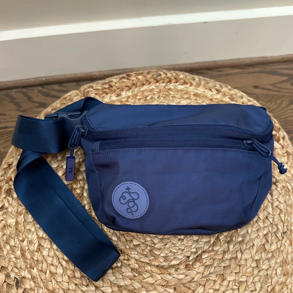 Baboon To The Moon On the Go Fanny Pack - Blue NWOT